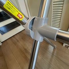【未使用美品】伸縮・折畳み可能！アイリス布団干しの画像