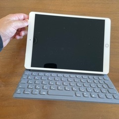 iPad Pro 10.5 キーボード付きの画像