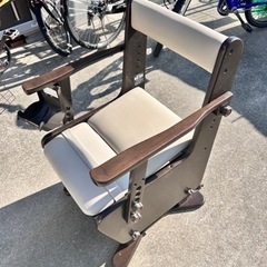 ポータブルトイレ　家具調の画像