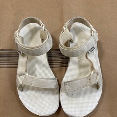 Tevaサンダル　レディース