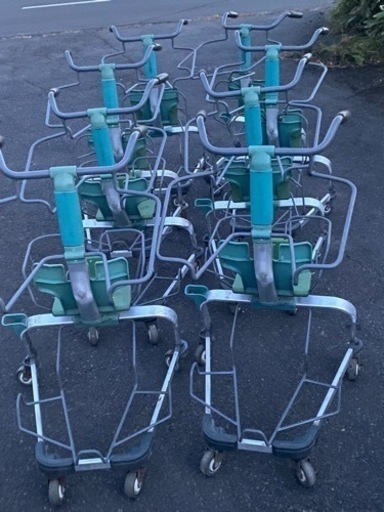 レトロ ショッピングカート 8台 横置きタイプ 幼児座席付き 傘立て付き