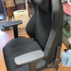 ゲーミングチェアの画像