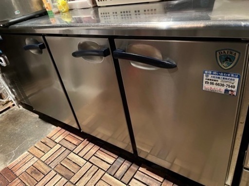 大和冷機コールドテーブル冷凍冷蔵庫