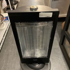 ☆中古￥1,500！TEKNOS　カーボンヒーター　家電　201...