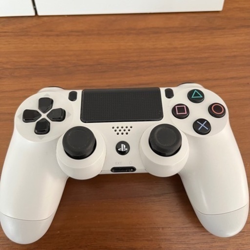 PlayStation®4 500GB CUH-1100A」ホワイト　PS4