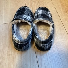 ボア　スリッポン　19㎝　美品　あったか　モコモコ　滑り止め　靴　シューズ　女の子　スクールの画像