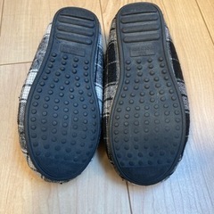 ボア　スリッポン　19㎝　美品　あったか　モコモコ　滑り止め　靴　シューズ　女の子　スクールの画像