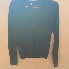 ユニクロ　カーディガンの画像