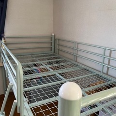 (決まりました)お譲りします(無料) パイプベッド　システムベッドの画像