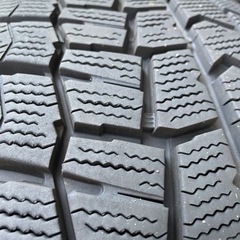 スタッドレスタイヤ&ホイール4本セット225/60R17の画像