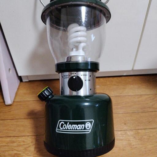 Coleman　電池式ランタン