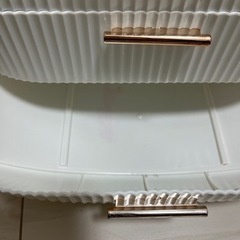 コスメ収納の画像