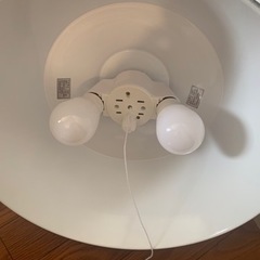 【取引終了】ニトリ　ペンダントライト　電球、常夜灯付きの画像