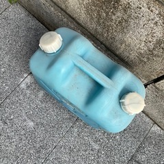 灯油用ポリエチレンかんの画像