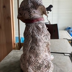 犬の置物の画像