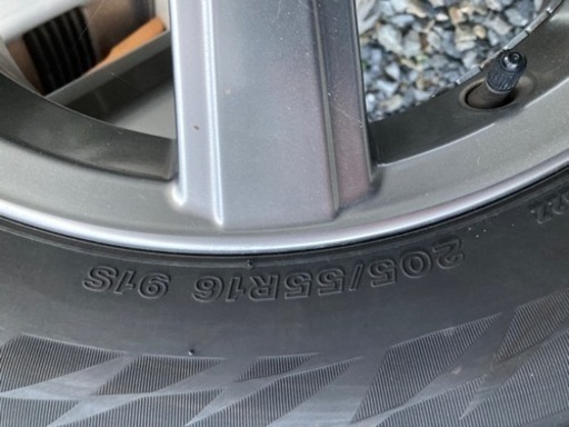 ヴオクシー70系16インチホイール付スタッドレス