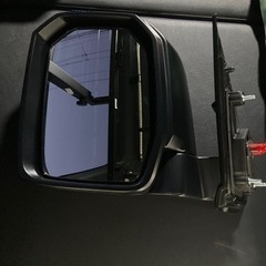ハイエース　6型　ミラー（左側）新車外し