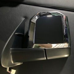 ハイエース　6型　ミラー（左側）新車外しの画像