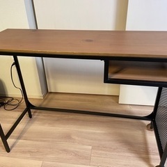 IKEA パソコンテーブル　- FJÄLLBO フィエルボ　お譲りいたします。の画像
