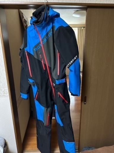 スノーモービル用ウェア