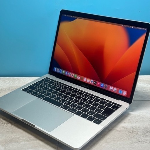 【お取引終了】割りと綺麗なボディとメモリ16G搭載なのが自慢の逸品です MacBook Pro 2017 13.3インチ Retina
