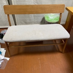 unico木製長椅子、椅子の画像