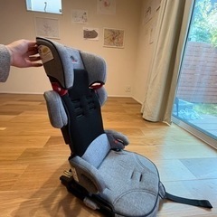 【交渉中のため募集締め切りました⭐︎】【コンパクト】チャイルドシ...