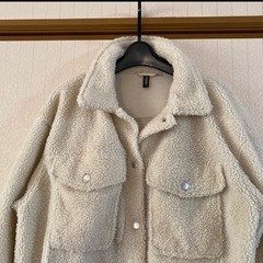 H&M ブルゾンの画像