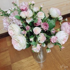 フランフランのお花と花瓶の画像