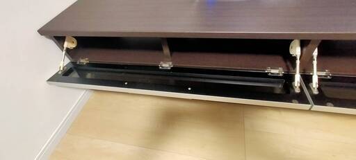 40,000円から値下げしました！高級家具材ウォールナットの本物木製テレビボード