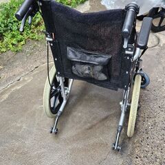 中古 介助用車椅子の画像