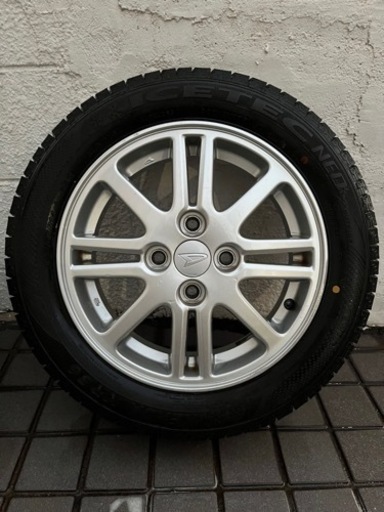 スタッドレスタイヤ