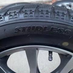 ブリジストンスタッドレスタイヤ&アルミホイールセットの画像