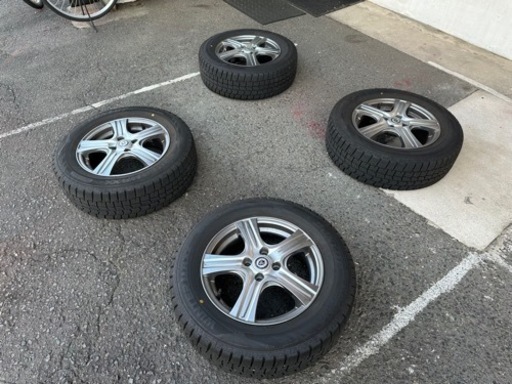 ホイール付スタッドレスタイヤ  195/65R15 91Q