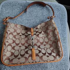 COACH コーチ　美品　シグネチャー　ショルダーバッグ　ハンドバッグ