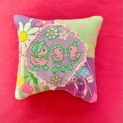 ハンドメイド　パッチde 針山　ネオンなアヒルさん　パッチワーク...