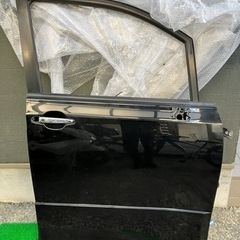 70voxy  70ノア　フロントドア右　ZS煌めき