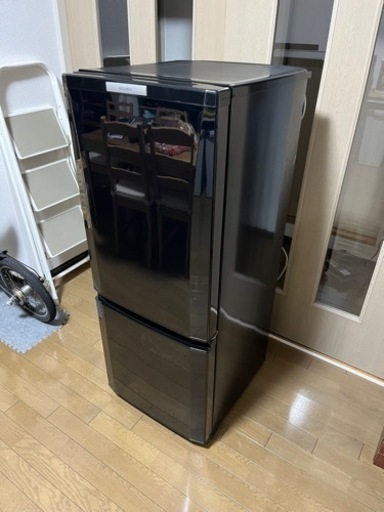 取引中☆美品 三菱冷蔵庫MR-P15T-B形 146L