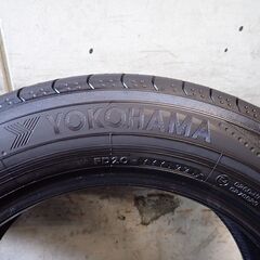 【お取引決定！】★中古タイヤ YOKOHAMA 205/60R16 92H  BLUEARTH RV-02 TL・2本！VOXY・ノア・ステップワゴン等への画像