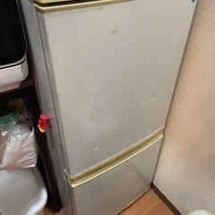 シャープ　冷蔵庫の画像