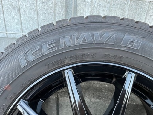 スタッドレスタイヤ　ホイールセット　4本　175/70R14