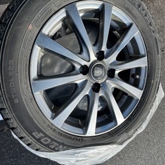 値下げ:中古スタッドレスタイヤ　4本セット　175/65/15R の画像