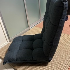 回転する座椅子の画像