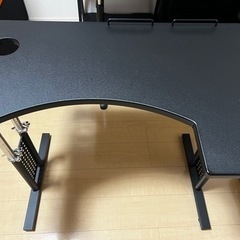 昇段式ゲーミングデスク