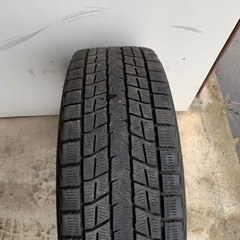 215/60R17スタッドレスタイヤ