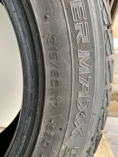 215/60R17スタッドレスタイヤ