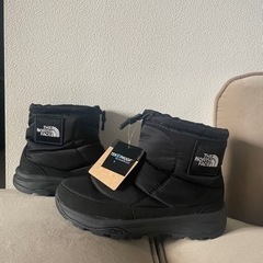 【新品】the north face 防水 冬靴  ブーツ　黒