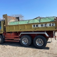 10トンタンプ車　の画像