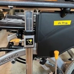 介助車椅子の画像