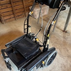 介助車椅子の画像